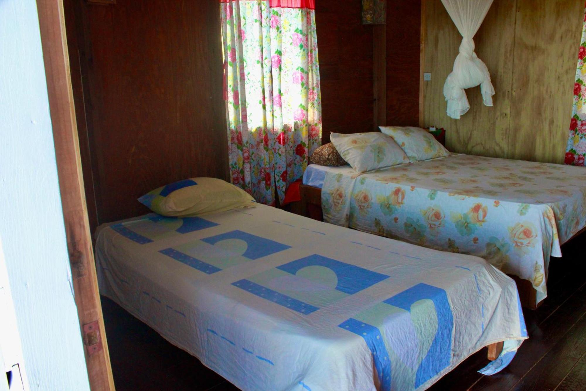 Big Sky Lodge Crochu Extérieur photo